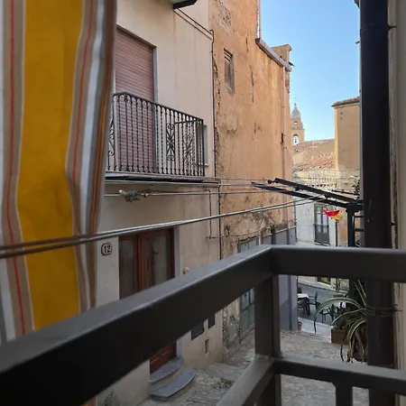 La Casa Nel Cortile 아파트 카스텔부오노